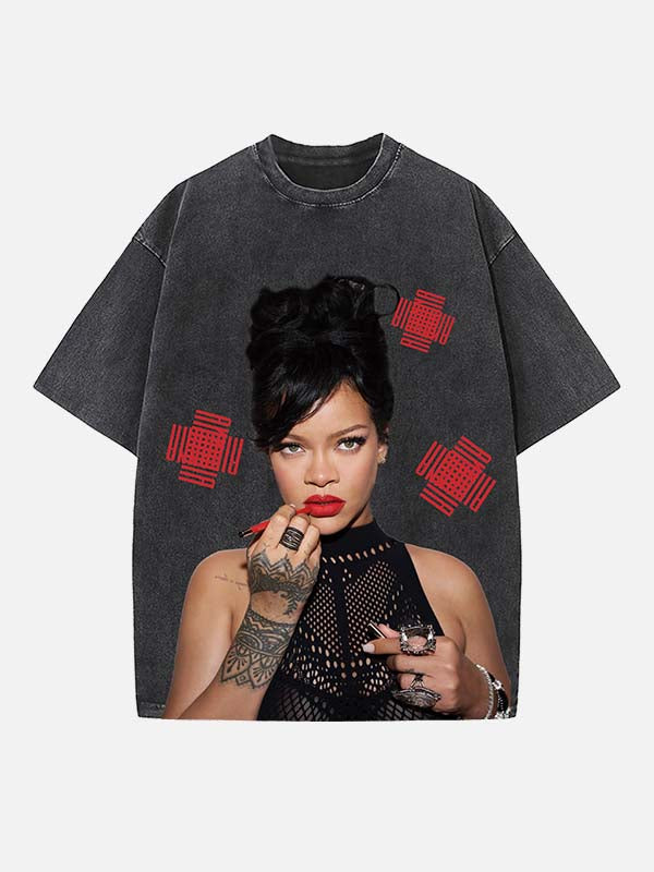 Rihanna Print Round Neck T-shirt