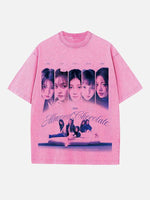 ILLIT Print Round Neck T-shirt