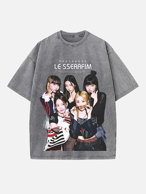 LE SSERAFIM Print Round Neck T-shirt