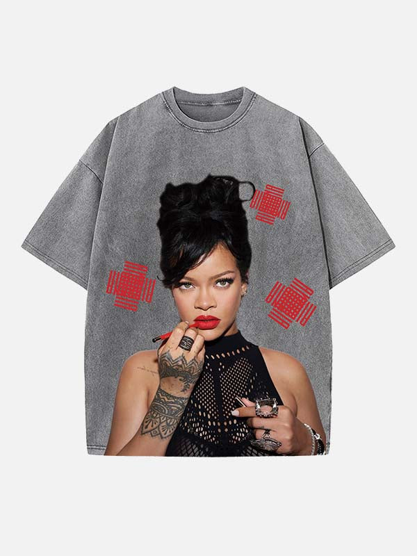Rihanna Print Round Neck T-shirt