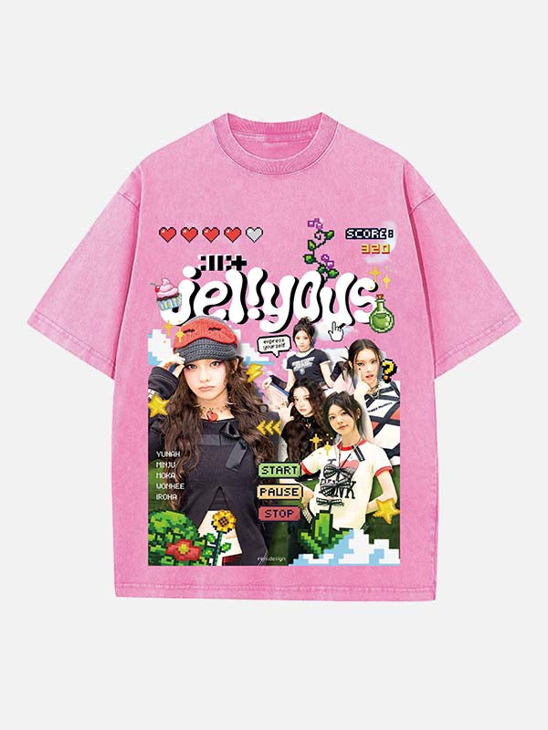 ILLIT Print Round Neck T-shirt