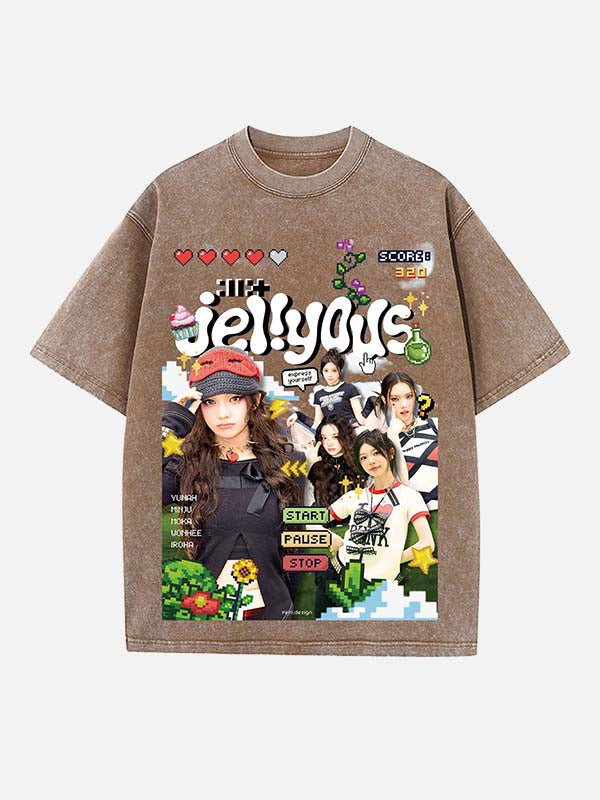 ILLIT Print Round Neck T-shirt