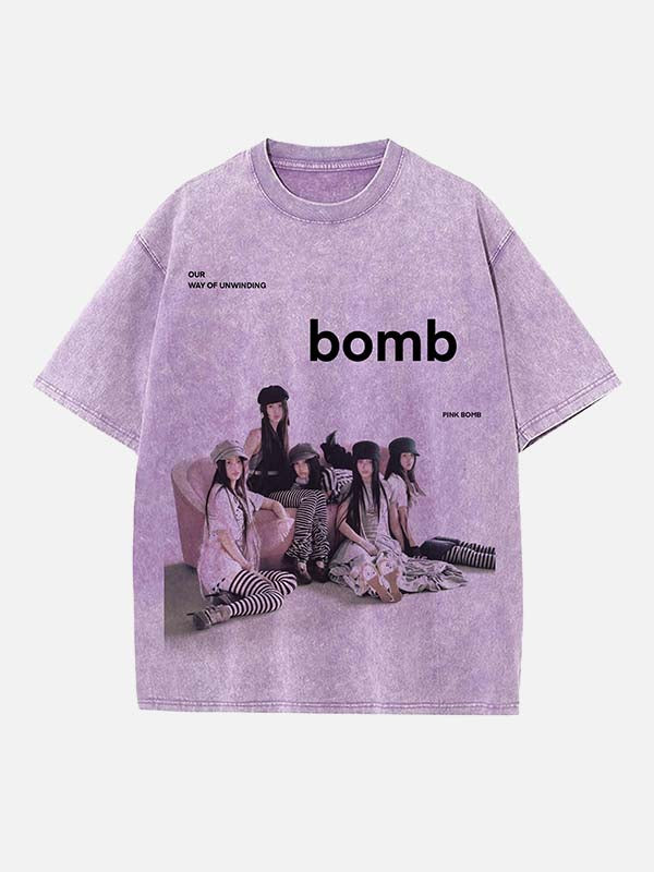 ILLIT Print Round Neck T-shirt