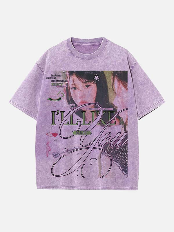 ILLIT Print Round Neck T-shirt