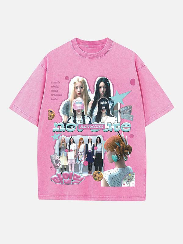 ILLIT Print Round Neck T-shirt