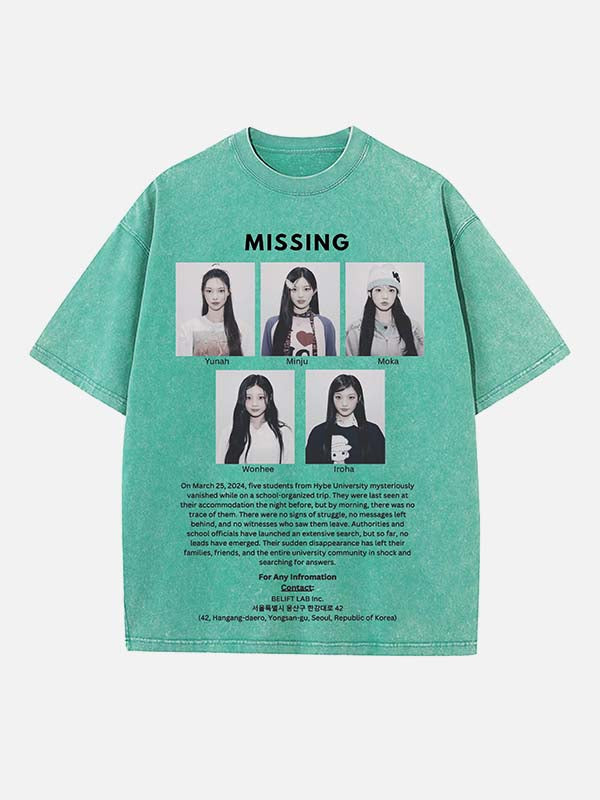 ILLIT Print Round Neck T-shirt