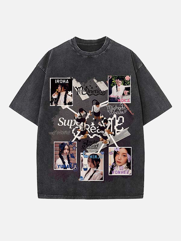 ILLIT Print Round Neck T-shirt