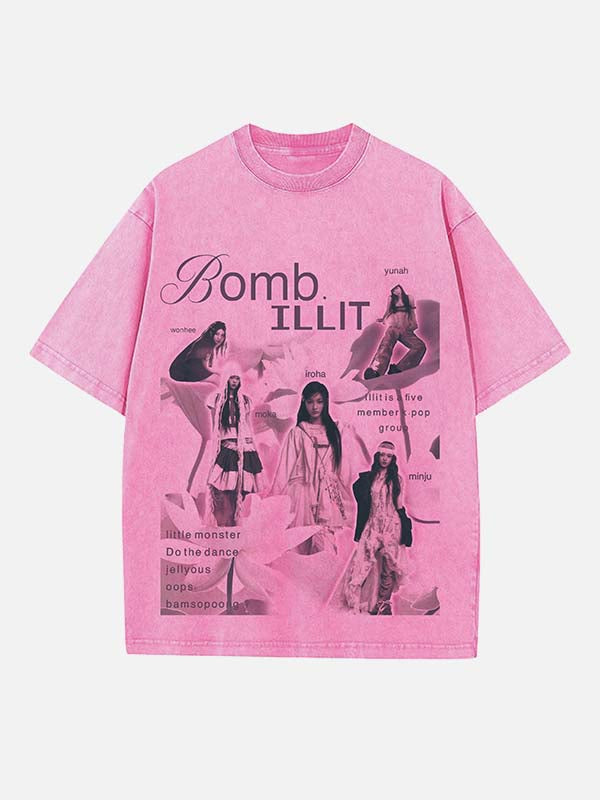 ILLIT Print Round Neck T-shirt