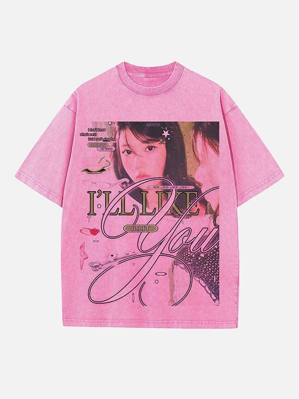 ILLIT Print Round Neck T-shirt