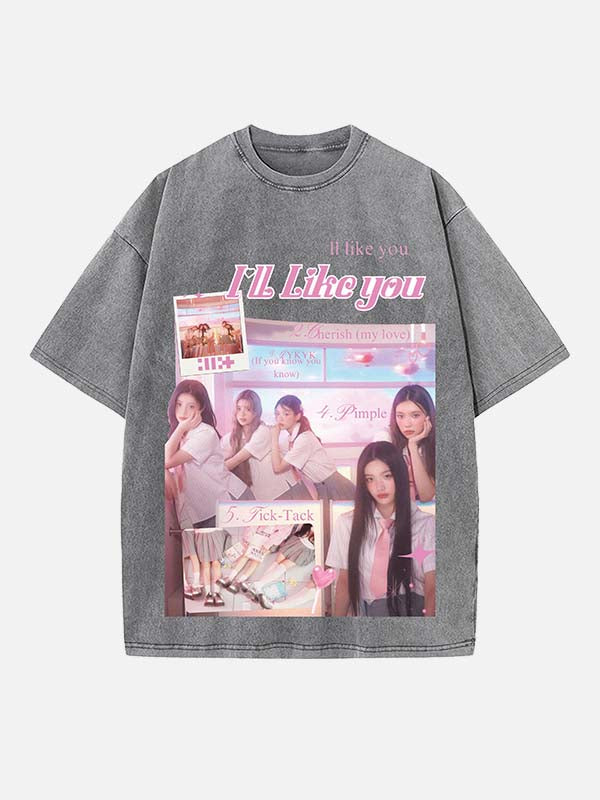 ILLIT Print Round Neck T-shirt