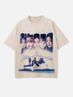 ILLIT Print Round Neck T-shirt