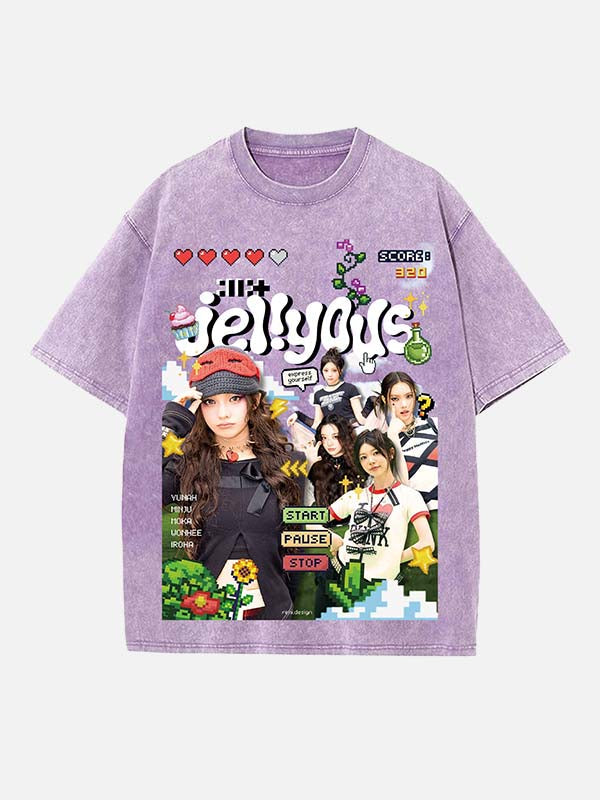 ILLIT Print Round Neck T-shirt