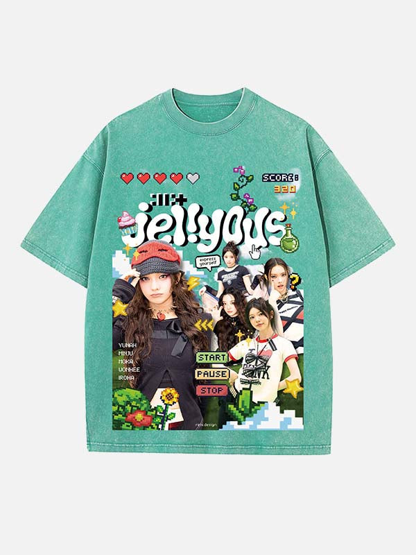 ILLIT Print Round Neck T-shirt